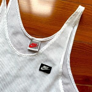 Vintage Nike tank workout